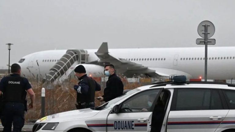 هواپیمای مشکوک به «قاچاق انسان» از فرانسه به هند فرستاده شد
