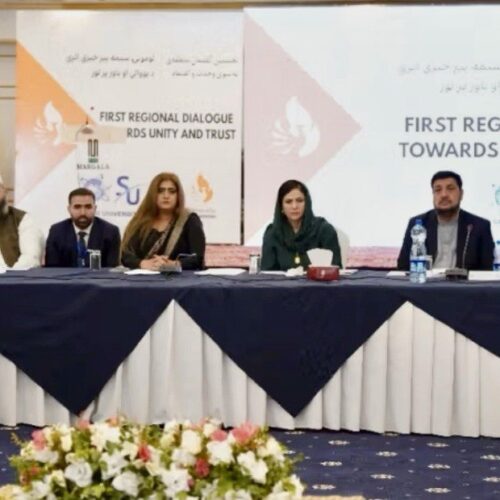 قلمی که زن را تحقیر کند، تفاوتی با تفنگ طالبان ندارد
