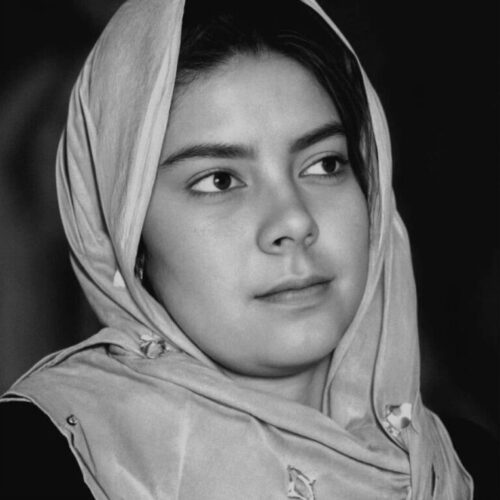 نادیا انجمن؛ نامی که هنوز میان شعر و فریاد زنده است