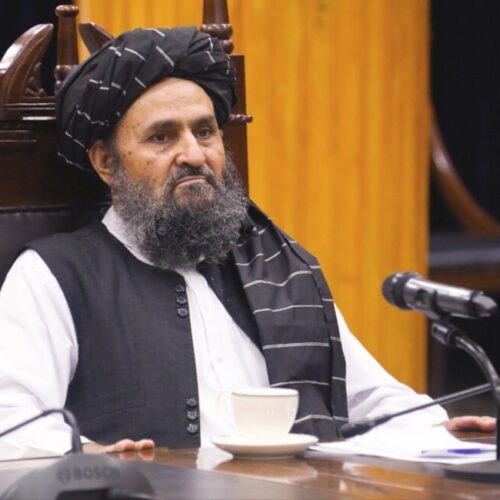 وعده‌ اقامت طولانی‌ مدت طالبان به سرمایه گذاران خارجی؛ گامی در خلأ مشروعیت و اعتماد