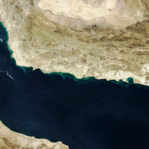 مسدود شدن تنگه هرمز؛ پر شدن مخازن نفتی و احتمال توقف تولید در کشورهای منطقه