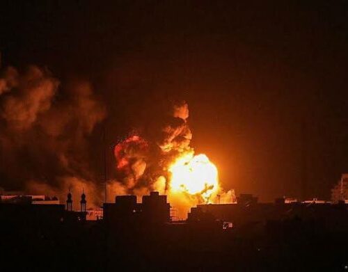 همدلی در ایران، دشمنی در افغانستان؛ دو چهره از رابطه‌ی مردم و قدرت