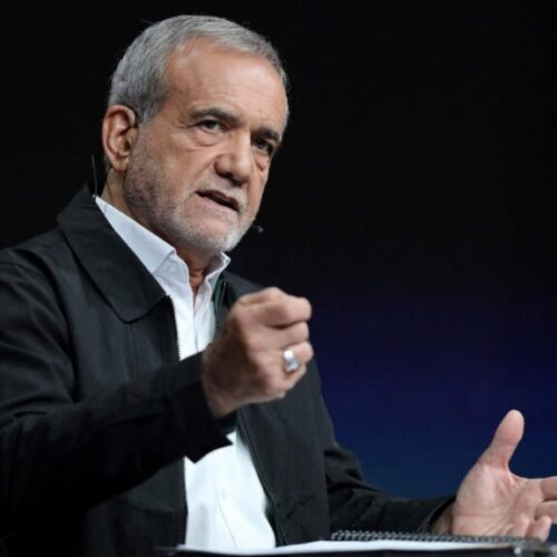 درنگی بر سخنان پزشکیان؛ تاکید بر دوستی با همسایگان و دشمنی با امریکا