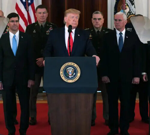 عقب‌نشینی ترامپ؛ کسی در ایران با ما مذاکره نمی کند/ تغییر نظام هدف اصلی حمله به ایران نیست