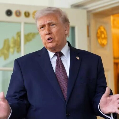 «چون قافیه تنگ آید، شاعر به جفنگ آید»