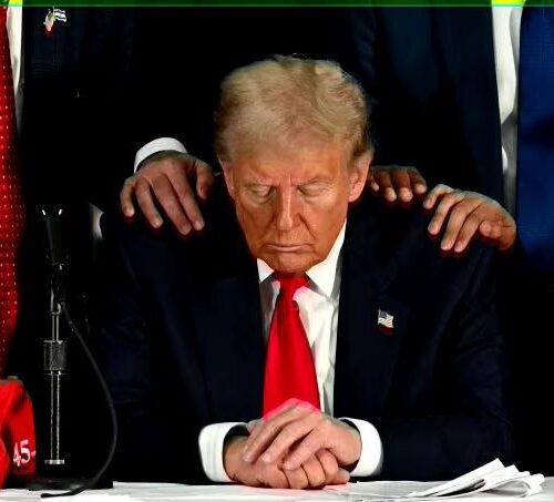 تبصره‌ای بر انجیل‌خواندن ترامپ