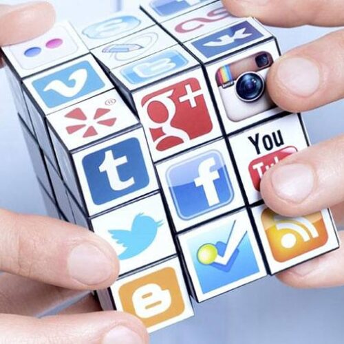 کتاب یا شبکه‌های اجتماعی؟ انتخاب ذهن سالم