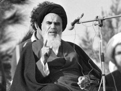 از فقیهی زاهد تا نماد انقلاب اسلامی؛ امام خمینی که بود؟