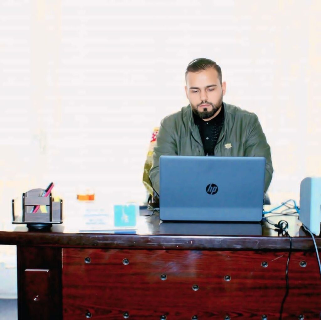 - پایگاه خبری تحلیلی روایت