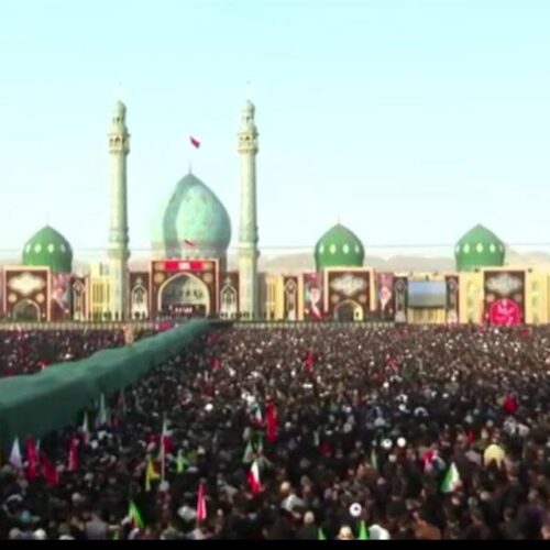 از قم تا دل‌های میلیون‌ها نفر؛ چرا وداع با رهبر فقید انقلاب اسلامی ایران همچنان ادامه دارد؟