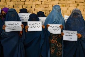- پایگاه خبری تحلیلی روایت